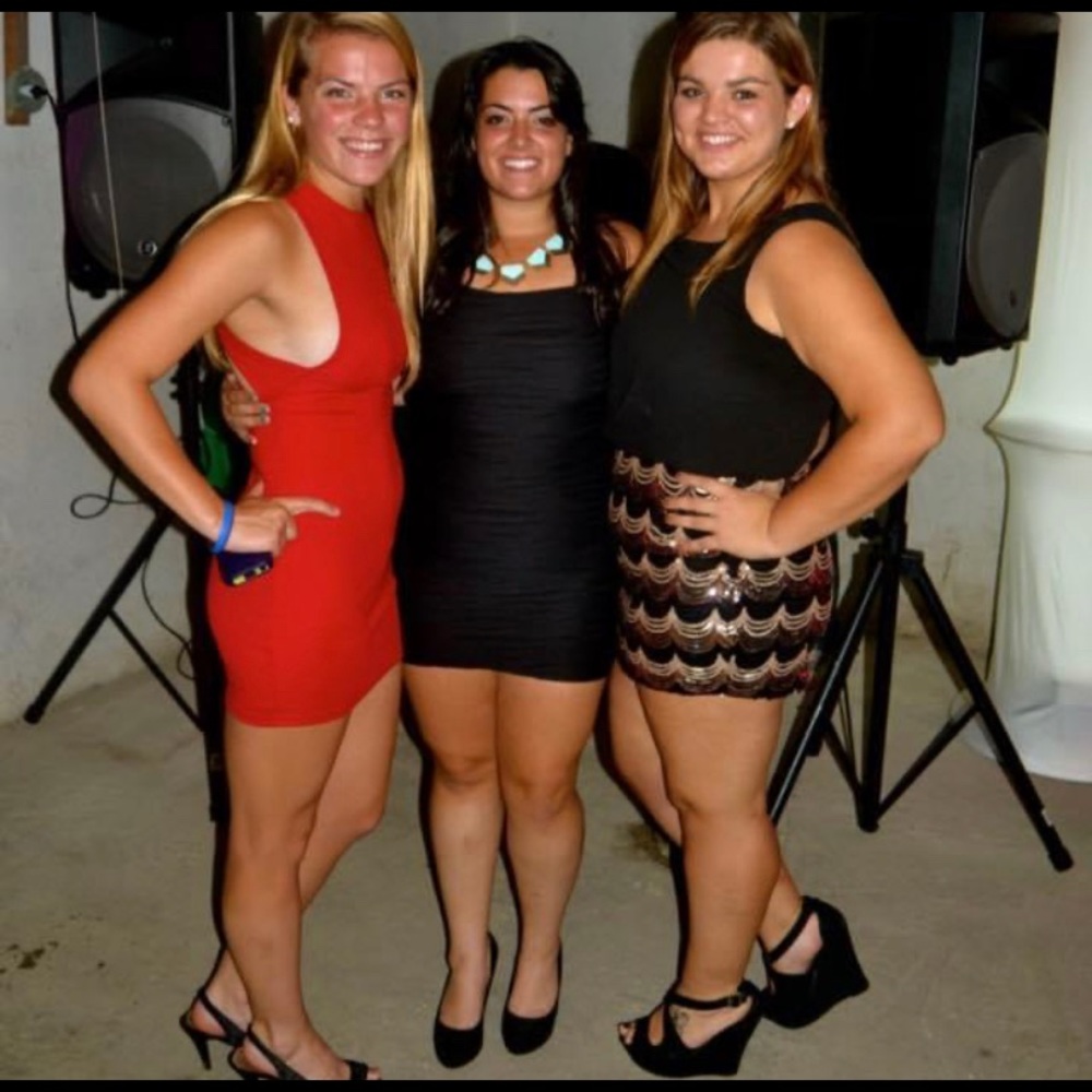Dress - Picture 7 of 7